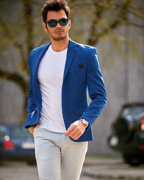 Royal Blue Blazer Outfit Men, Dark Blue Blazer Outfit Men, Dark Blue Blazer Outfit, Royal Blue Blazer Outfit, Mens Colored Pants, Blue Blazer Outfit Men, Sky Blue Blazer, Blue Blazer Outfit, Royal Blue Blazer