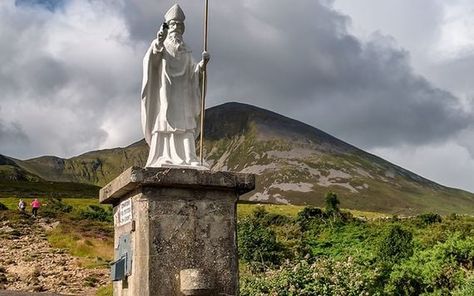 Croagh Patrick Ireland, Croagh Patrick, The Holy Mountain, Ancient Ireland, Irish Travellers, County Mayo, County Donegal, Mind Relaxation, Island Lake