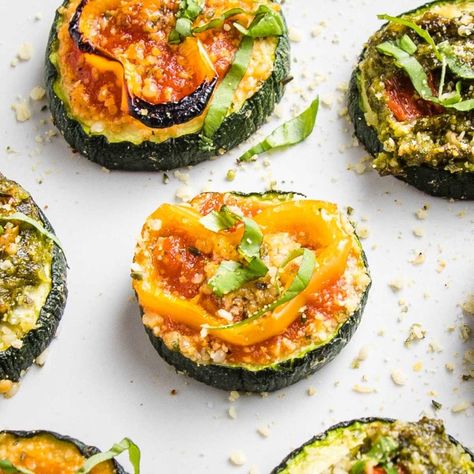 Zucchini Pizza Bites Recipe Recipe - Debra Klein Vegan Super Bowl Recipes, Pizza Bites Recipe, Pizza Appetizer, Vegan Bites, Vegan Super Bowl, Vegan Apps, Super Bowl Recipes, Zucchini Pizza Bites, Zucchini Bites