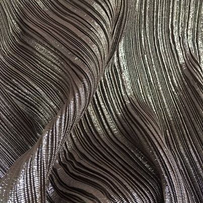 #mushroom #pleating #metallic #chiffon #internationalpleating Types Of Pleats, Fabric Mushroom, Knotted Pillow, Pleated Fabric, Fall 2018, Fashion Stylist, Elegant Dresses, Ginger, Style Fashion