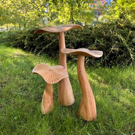 Mushroom Guide, Wooden Mushrooms, Mushroom Kits, Enchanted Fairy, Under A Tree, Lounge Ideas, Chainsaw Carving, Lawn Ornaments, Mushroom Decor