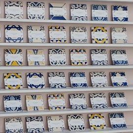 Como Branco Events on Instagram: "The seating chart of your dreams: hand painted Portuguese tiles that doubles as wedding gifts 🎁❤️" Tile Seating Chart, Portuguese Wedding, Amalfi Coast Wedding, Portuguese Tile, Portuguese Tiles, Wedding Plan, Wedding Aesthetic, Wedding Vibes, Coast Wedding