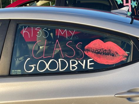 Last Day Of Senior Year Car Decorations, Senior 2024 Car Paint, Senior Year Car Paint 2024, Graduation Car Decor Ideas, Graduation Car Paint, Car Chalk Window Ideas Senior, Grad Car Window Paint Ideas, Class Of 2024 Car Decorating, Senior Writing On Car Windows