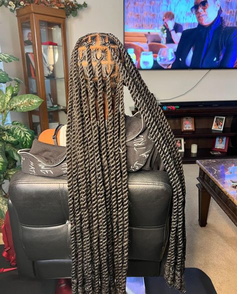 Invisible Locs Long, Long Invisible Locs, Long Twist Braids, Locs Long, Invisible Locs, Lemonade Braids Hairstyles, Natural Braided Hairstyles, Braided Hairstyles For Black Women Cornrows, Black Ponytail Hairstyles