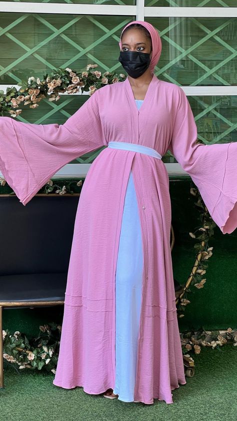 Silk Material Styles, Simple Abaya Designs Casual, Material Styles For Ladies, Simple Kimono, Modest Muslim Fashion, Simple Abaya Designs, Material Styles, Simple Abaya, Simple Long Dress