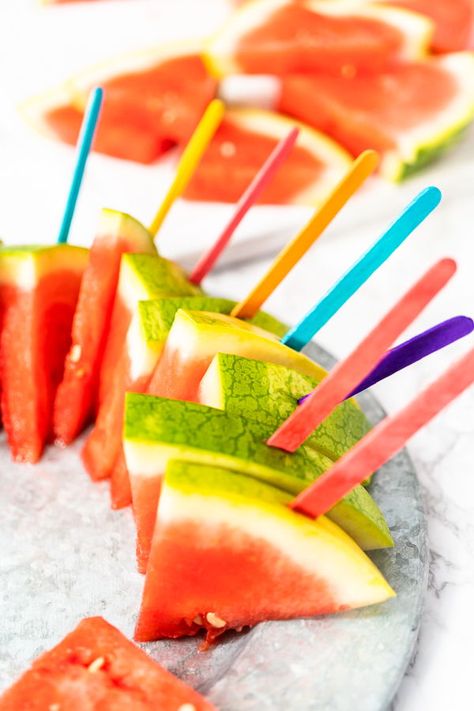 Fun way to cut watermelon for kids summer party. . . . . . #vegan #summer #kids #watermelon #fruit #watermelonpopsicle #watermelonslices #arinaphotography Watermelon For Kids, Cut A Watermelon, Watermelon Uses, Watermelon Popsicles, Summer Food Party, Farm Fresh Recipes, Cut Watermelon, Light Salad, Food Photography Props