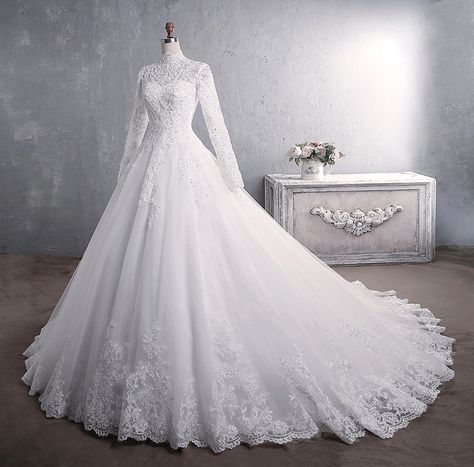 Smarter Shopping, Better Living! Aliexpress.com Princess Bride Dress, Cheap Bridal Dresses, Baju Kahwin, Muslimah Wedding, The Princess Bride, Muslim Wedding Dress, Wedding Dress Fabrics, Lace Bridal Gown, Bridal Party Dresses