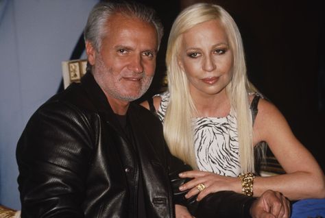 Casa Casuarina, Gianni And Donatella Versace, Ossie Clark, Meg Ryan, Versace Fashion, Demi Moore, People Fall In Love, Ricky Martin, Donatella Versace