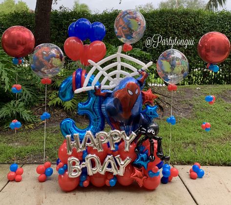 Superhero Balloon Bouquet, Spider Man Balloon Bouquet, Spiderman Balloon Bouquet, Spider Man Balloon Ideas, Spider Man Balloon Garland, Birthday Party Decorations Balloons, Spiderman Balloon, Spiderman Birthday Party Decorations, Superhero Party Decorations