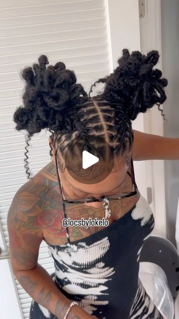 Locsbylo Kelo on Instagram: "Took my friend from nothing 🙅🏾‍♀️
2 something 💁🏾‍♀️ 4 the weekend! 💖

My friend wanted a temporary loc look
For her daughter Bday Weekend 🎀

This is perfect for the indecisive girlys. 🥰

🌸🌸🌸🌸🌸🌸🌸🌸🌸🌸🌸🌸🌸🌸

💖 sit time: 1 hour and 30 min
💖 must book Barbie Locs w/puffs 
💖 hair is included 
💖 will last for 1 month + with proper care

🌸🌸🌸🌸🌸🌸🌸🌸🌸🌸🌸🌸🌸🌸

🚨 Bookings will be available at midnight 🚨
👉🏾👉🏾 Click the link in bio (dmv only) RN 😉

#locsbylo #kingoflocs #teamlocsbylo #lovingmylocs #naturalhairstyles #naturalhair #locstyles #locs #dmvhairstylist #locnation #locjourney #locstylesforwomen #locstylesformen #dreadstylesformen #dmvphotographer #behindthechair #nhdaily" Barbie Locs, Barbie Loc Knot Ponytail, Loc Bow Hairstyle, Barbie Ponytail Locs, Valentine Loc Styles, Loc Hairstyles For Women, Female Dreads Hairstyles, Female Dreads, Loc Styles For Men