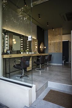 Barbershop Design Interior, Interior Design India, Hair Salon Interior Design, Salon Interior Design Ideas, Barber Shop Interior, Home Hair Salons, Hairdresser Salon, Hair Salon Design, Hair Salon Interior