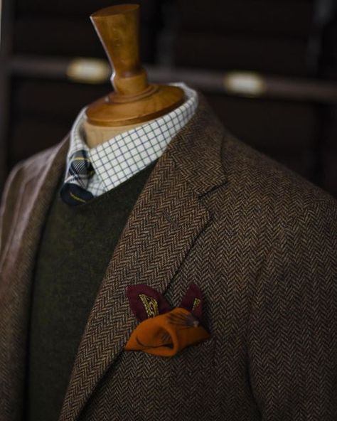 Campbell's of Beauly on Instagram: "Sunday best - Gents brown Shetland herringbone jacket • pineshadow Shetland crew neck sweater • tartan tie • flying grouse wool/silk pocket square" Tartan Tie, Herringbone Jacket, Silk Pocket Square, Pocket Square, Crew Neck Sweater, Herringbone, Neck Sweater, Tartan, Gentleman