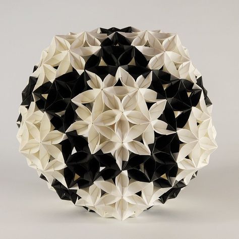 Flower Of Life - Hortensia | I used the Stella Conica module… | Flickr Sphere Origami, Geodesic Sphere, Paper Folding Art, Paper Decorations Diy, Origami Ball, Modular Origami, Paper Folding, All Paper, Origami Crafts