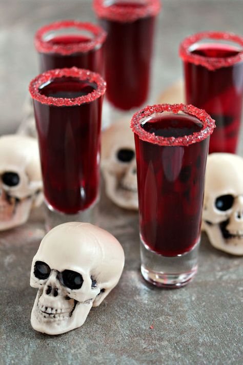 Calling all pop culture enthusiasts — this Walking Dead-themed drink is to die for. Plus, when you whip up this recipe with red wine and pomegranate juice, it creates the perfect blood red shade to spook all of your Halloween party guests. Click through for the recipe and more Halloween cocktails. Minuman Vodka, Snack Halloween, Sophisticated Halloween, Plat Halloween, Läskig Halloween, Halloween Dinner Party, Red Wine Recipe, Recetas Halloween, Fest Temaer