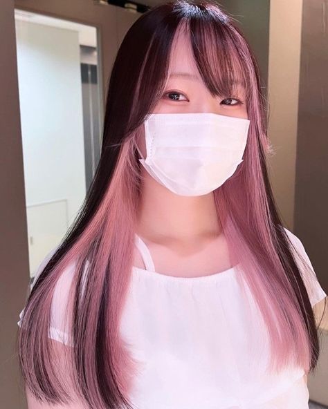 Kawaii Hair Color, Pink Peekaboo Hair, Kpop Short Hair, Under Hair Color, Pink Hair Streaks, Hair Color Swatches, Pink And Black Hair, Skunk Hair, Light Pink Hair