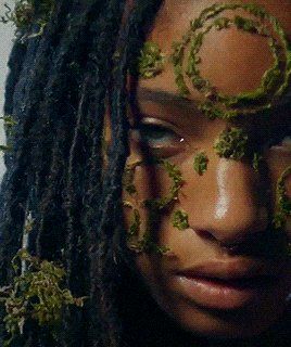 Elf Aesthetic Poc, Black Fae Aesthetic, Vengeful Woman, Dark Goddess Aesthetic, Goddess Photography, Willow Smith, Green Aesthetic, Divine Feminine, Photography Inspo