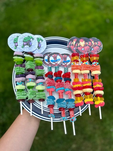 Candy Cake Diy, Superhero Snacks, Princess Food, Candy Room, Jelly Sweet, Marvel Birthday Party, Candy Kabobs, Spiderman Ironman, Birthday Snacks