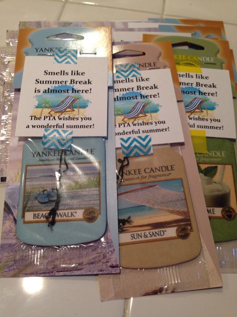 End of Year Staff Gift from our PTA! The staff loved getting these beachy themed air fresheners for their cars with a cute note! Summer Gifts For Students, Sunshine Committee, Teacher Morale, Teachers Week, Gifts For Students, Teacher Treats, Staff Morale, Volunteer Gifts, Appreciation Ideas