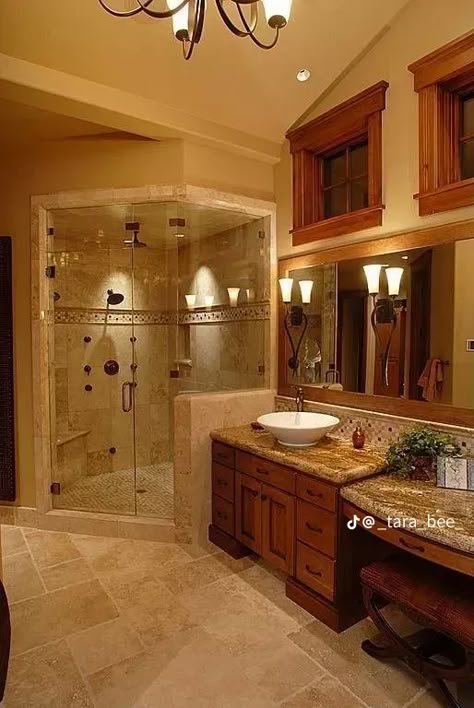 Tuscan Homes Interior, Tuscan Houses, Tuscan Bedroom, 2000s Core, Tuscan Interior, Tuscany Home, Pretty Decorations, Tuscan Bathroom, Tuscan Style Homes