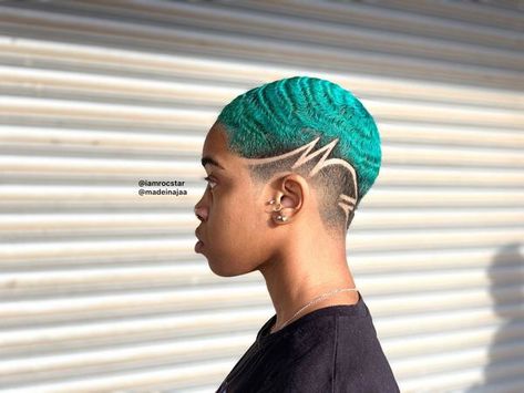 Winter Haircut, Haircut Design, Waves Haircut, Short Hair Designs, Shaved Hair Designs, Tapered Natural Hair, Natural Hair Cuts, Natural Hair Short Cuts, Bald Hair