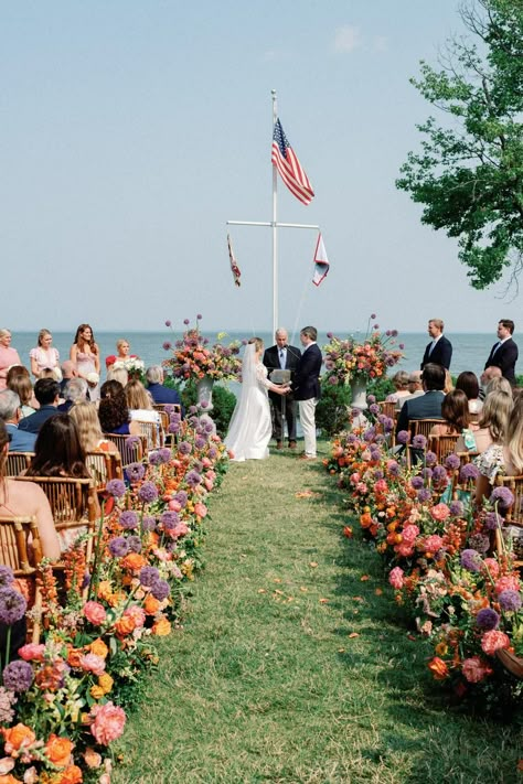 A Summer Yacht Club Wedding Where Preppy Pattern Play Meets Classic Style Southern Preppy Wedding, Golf Course Wedding Colors, Summer Yacht, Flower Aisle, Wedding Yacht, Poolside Wedding, Preppy Wedding, Yacht Wedding, Yacht Club Wedding