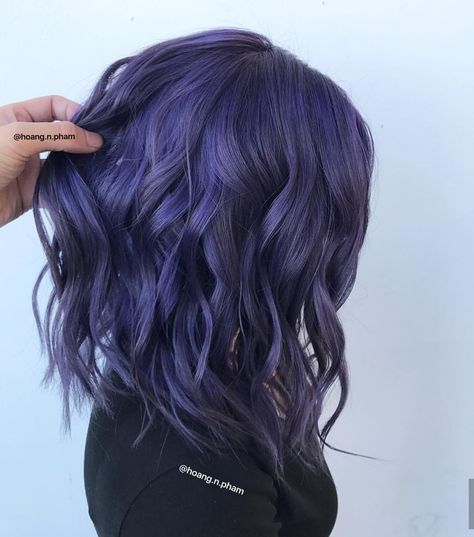 Short Indigo Hair, Navy Purple Hair, Hair Color Ideas Fun Colors, Indigo Purple Hair, Cool Toned Purple Hair, Dark Blue Purple Hair, Dark Indigo Hair, Dark Blue And Purple Hair, Indigo Hair Color