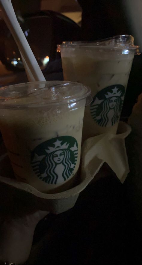 Drinks Aesthetic Starbucks, Starbucks Drinks Aesthetic Night, Starbucks Night Snap, Starbucks Drinks Night, Fake Starbucks Snaps, Starbucks Aesthetic Night, Coffee Night Aesthetic, Starbucks In Car, Late Night Coffee Snapchat Stories