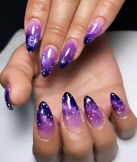 Pretty Purple Nails Galaxy Nail Art, Witchy Nails, Purple Nail Art, Magic Nails, Purple Nail Designs, Beauty Nails Design, Galaxy Nails, Purple Nails, Cute Acrylic Nails