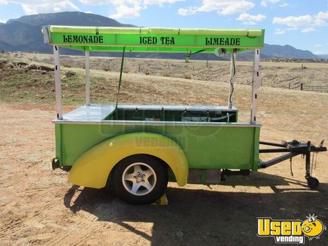 Diy Concession Stand, Small Camper Trailers, Small Camper, Hot Dog Cart, Shave Ice, Concession Trailer, Small Campers, Mobile Business, Camper Remodel