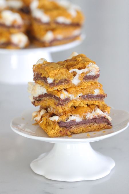 Pumpkin Smores Bars, Pumpkin Smores, Smore Bars, Pecan Pie Bites, Spiced Buttercream, Picky Palate, Fun Thanksgiving Desserts, Smores Cake, Pie Bites