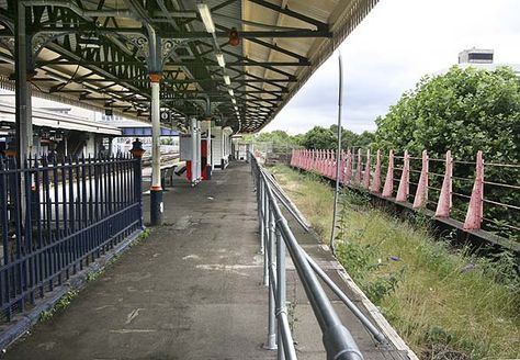 Disused Stations: Clapham Junction Station..16 Clapham Junction, Uk Train Station, Faisalabad Railway Station, Euston Station London, Aldwych Station, Shornur Railway Station, Disused Stations, British Rail, Railway Station