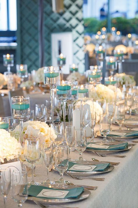 Wedding Theme Turquoise, White And Turquoise Wedding, Turquoise And Champagne Wedding Ideas, Wedding Turquoise, Gold And Turquoise Wedding, Turquoise Decorations Party, Turquoise Wedding Table Decor, Wedding Turquoise Decoration, Turquoise And Gold Centerpieces