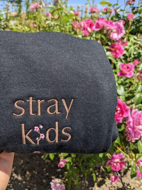 Hey Stays! I wanted to give the Stray Kids logo a floral aesthetic touch, I hope you love this! Cherry Blossom Logo, Stray Kids Logo, Blossom Logo, Kids Embroidery, Floral Aesthetic, My Shopping List, Aesthetic Hoodie, Womens Hoodies, Frog Art