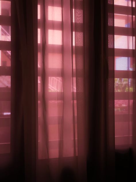 Pink grain aesthetic Pink Curtains Aesthetic, Rosé Brown Aesthetic, Liza Core, Rosé Pink Aesthetic, Grain Aesthetic, Yarn Aesthetic, Different Types Of Yarn, Old Rose Color, Curtains Pink