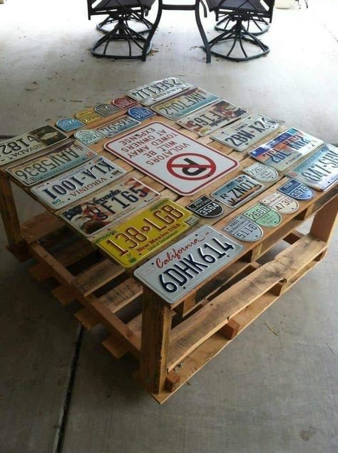 License Plate Furniture, License Plate Room Decor Aesthetic, License Plate Wall Decor Bedroom, Recycled Table, License Plate Decor, License Plate Crafts, License Plate Ideas, Old License Plates, Car Part Furniture