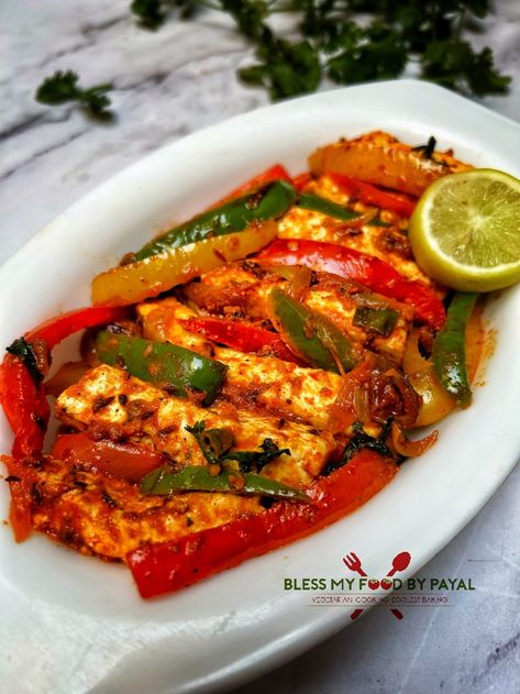 Paneer Jalfrezi restaurant style Paneer Jalfrezi, Vegetarian Substitutes, Restaurant Style Recipes, Roast Chicken Leftovers, Eggless Baking, Indian Recipe, Food Homemade, Paneer Recipes, Indian Restaurant