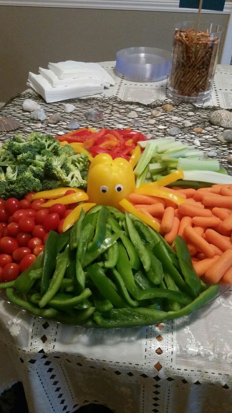 Veggie tray with an octopus in the middle made out of two yellow peppers and self stick googly eyes Vegetable Trays, Ocean Birthday Party, Boho Ideas, Shark Themed Birthday Party, Fishing Birthday Party, Vegetable Tray, Shark Birthday Party, Sea Birthday Party, Mermaid Baby Showers