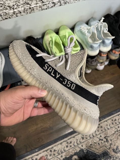 ADIDAS YEEZY BOOST 350 V2 Slate HP7870 Men's size 12 US 100% Authentic Get a price at https://copapair.com/adidas-yeezy-boost-350-v2-slate-hp7870-mens-size-12-us-100-authentic/ Sply 350, Yeezy Boost 350 V2, Yeezy 350, Adidas Yeezy Boost 350, 350 V2, Yeezy Boost 350, New Sneakers, Yeezy Boost, Adidas Yeezy