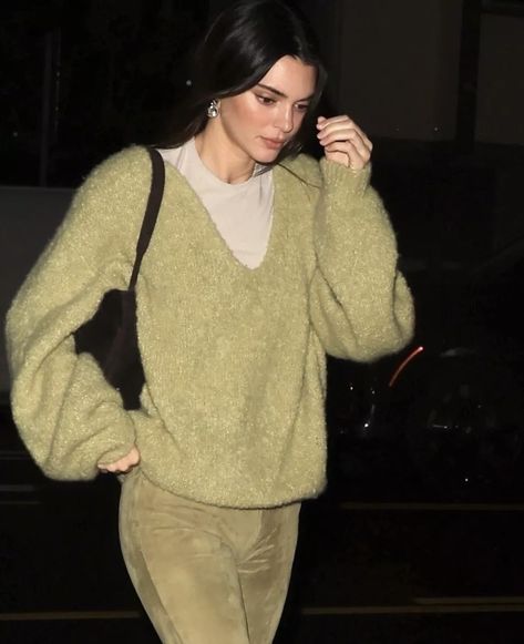 Kendall Jenner Iconic, Kendal Jenna, Kendall Jenner Green, Kandal Jenner, Kenny Jenner, Kendall Jenner Style Casual, Kendall Jenner Outfits Casual, Ciara Bravo, Indiana Evans