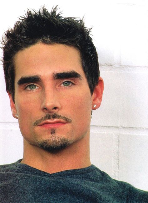 Kevin Richardson 90s, Nick Backstreet Boys, Early 2000s Hair, Backstreet Boy, Brian Littrell, Kevin Richardson, Mens 90s, Boy Celebrities, Nick Carter