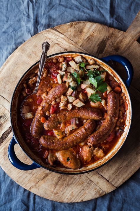 Rustic French Recipes, Rustic French Food, Rustic Dinner Recipes, Cassoulet Recipe Easy, Rustic Meals, Chicken Cassoulet, French Cassoulet, Sausage Cassoulet, Cassoulet Recipe