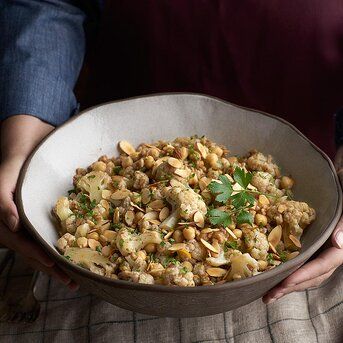 Cauliflower Chickpeas and Farro | Allrecipes Shabbat Dinner Recipes, Lamb Side Dishes, Shabbat Recipes, Farro Recipes, Honey Glazed Chicken, Honey Roasted Carrots, Shabbat Dinner, Spiced Cauliflower, Cauliflower Dishes