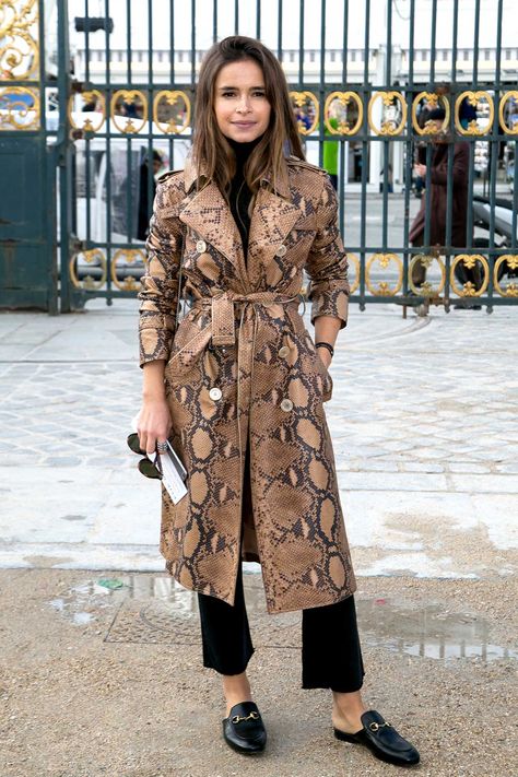 Looks good and saves you money? We're sold. Mira Duma, Miroslava Duma, How To Make Shorts, 가을 패션, Looks Style, Look Fashion, Paris Fashion Week, Nice Dresses, Winter Outfits