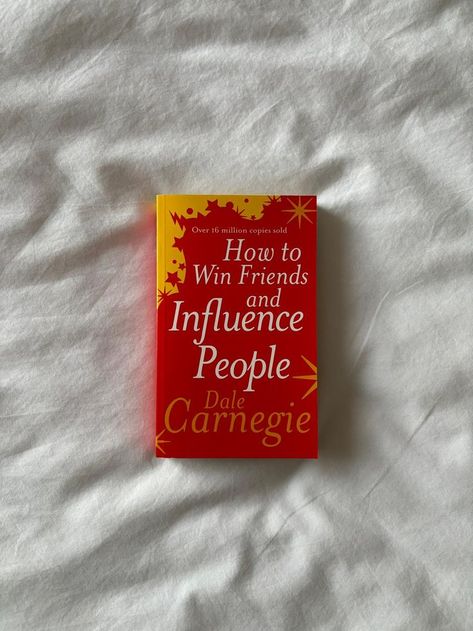 Unlock the power of positive influence with 'How to Win Friends & Influence People', transform your relationships, elevate your communication, and master the art of winning others over. Influence People, Best Self Help Books, Life Changing Books, Positive Influence, Unread Books, Student Goals, Recommended Books To Read, How To Influence People, Health Books