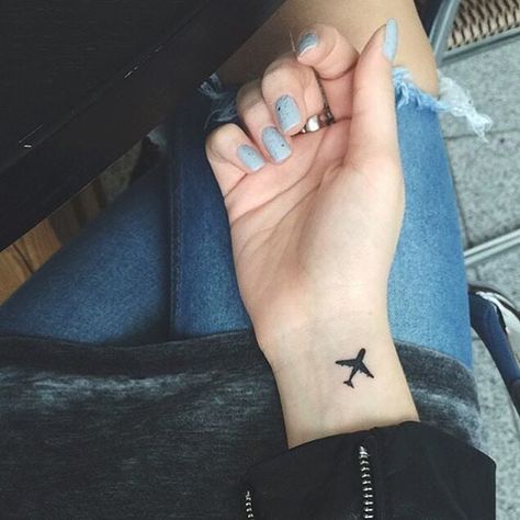 Ears Tattoo, World Map Tattoos, Airplane Tattoo, Plane Tattoo, Tattoo Finger, Airplane Tattoos, Finger Heart, Trendy Tattoo, Small Wrist Tattoos