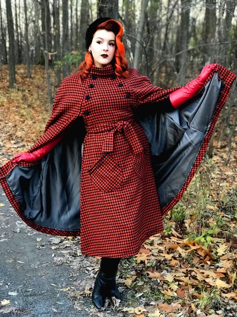 Cape Coat Sewing Pattern, Cape Coat Outfit, Cape Coat Pattern, Dreams To Reality, Cape Fashion, 2020 Style, Coat Pattern Sewing, Childhood Dreams, Vintage Cape