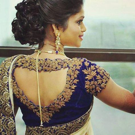 Backside Blouse Design, Backside Pose, Pattern Blouses, Latest Saree Blouse, Back Neck Design, Latest Blouse Designs, Blouse Back Neck, Saree Bollywood, Best Blouse Designs