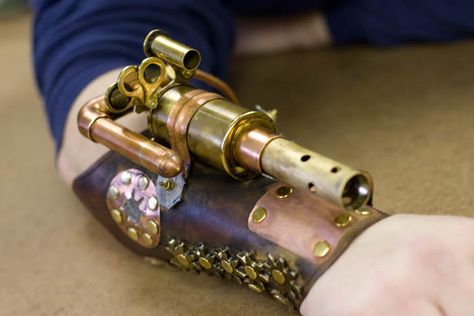 Steampunk Assassin, Steampunk Arm, Steampunk Armor, Arm Cannon, Grappling Hook, Steampunk Costumes, Steampunk Ideas, Brass Knob, Steampunk Cosplay