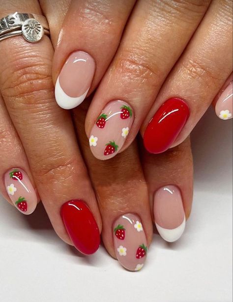 Summer Nail Art, Cute Simple Nails, Easy Nails, Summery Nails, Almond Acrylic Nails, Stick On Nails, Nailed It, Short Acrylic Nails, Nail Arts