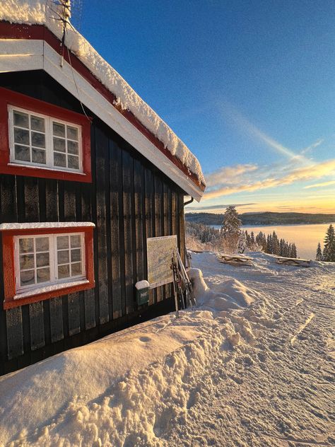 Norge Aesthetic, Norwegian Aesthetic, Winter In Norway, Norway Aesthetic, Norwegian Winter, Norwegian Culture, Norwegian House, Dreamy Photos, Nordic Winter